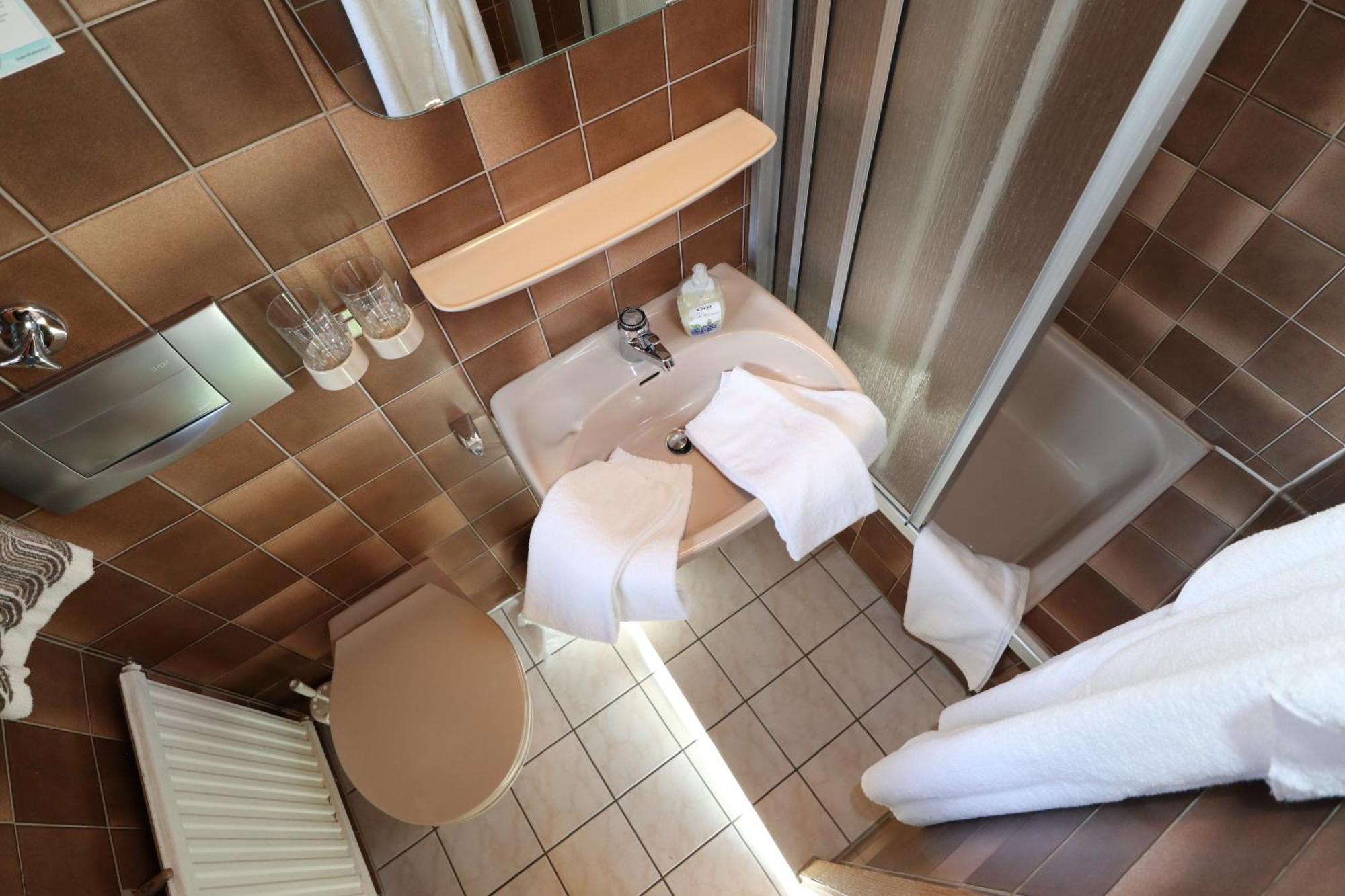 Hoehenpension Glashuette Bed&Breakfast Fruehstueckspension Hotel Garni Bonndorf im Schwarzwald Eksteriør billede